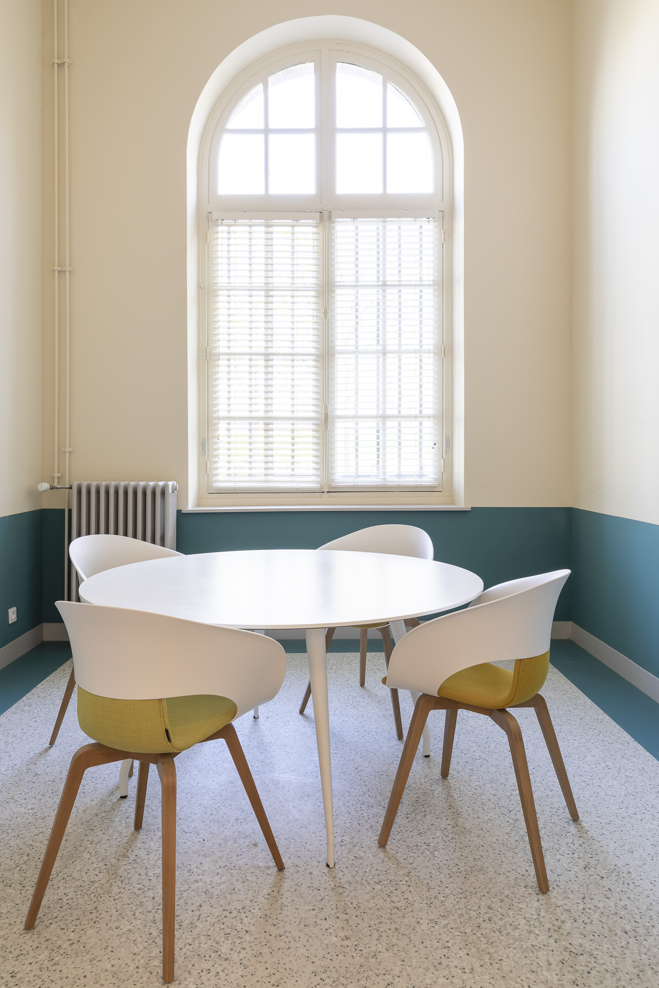 FRENCH HIGH ADMINISTRATION