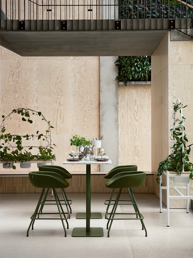 Fendo_barchair_S-2051_Tinnef_cafe_Alle_Plantea.jpg